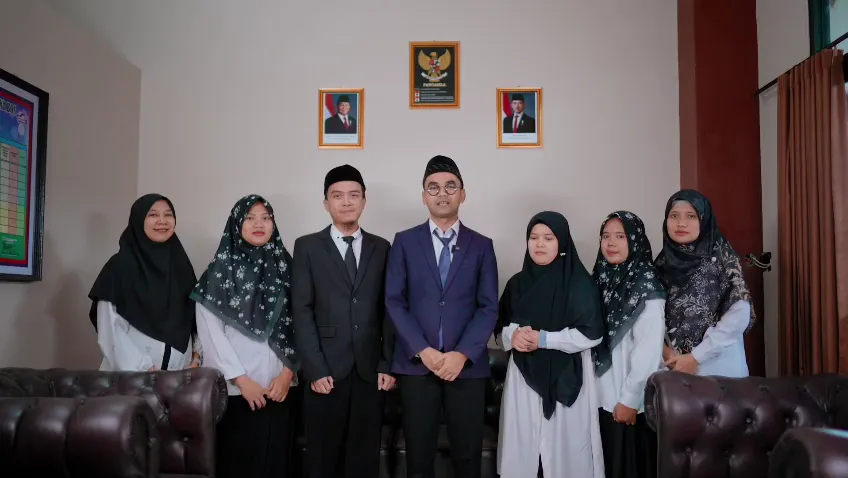 Kegiatan guru dan siswa Yayasan Panatagama